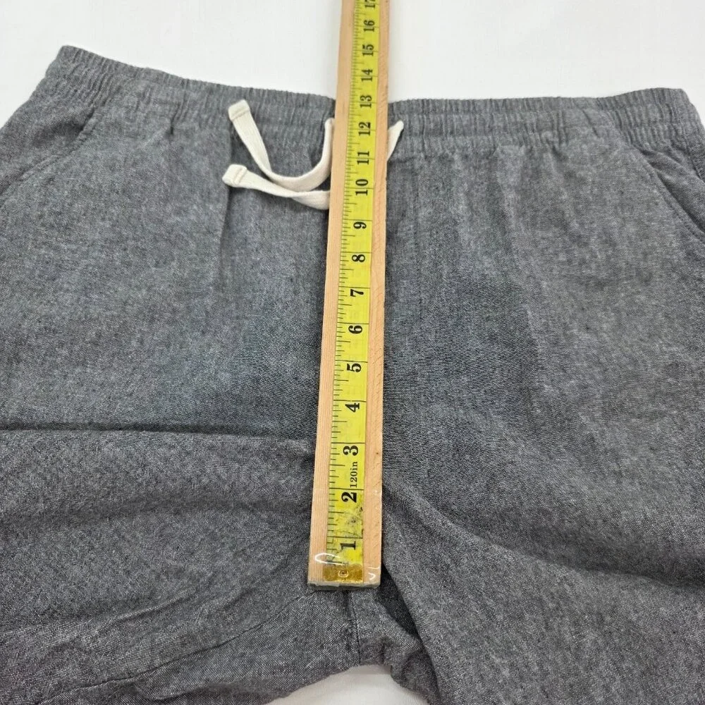 Old Navy Men's Charcoal Flat Front Shorts - Picture 11 of 13